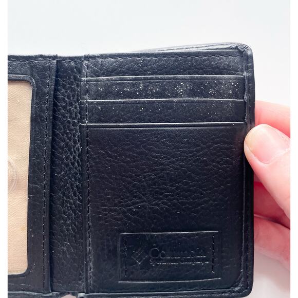 Men's Columbia Black Tri-Fold Leather Wallet - Picture 5 of 5